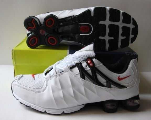 Noir Rouge Et Blanc Nike Shox Nouvelles 3903